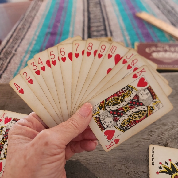 Vintage 1951 Canasta playing cards in original box - Picture 10 of 10